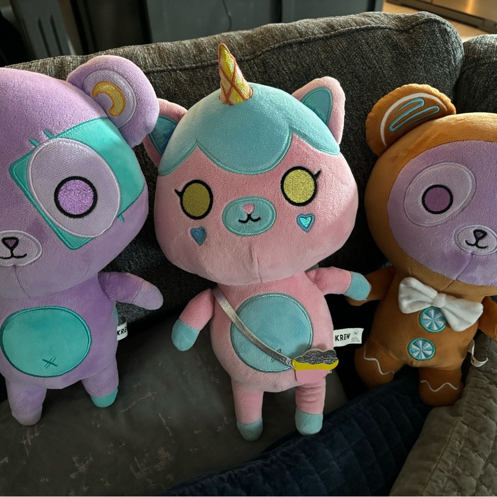 KREW District IT’s Funneh plushies ALL 3 plush